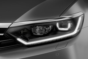 Volkswagen-Passat_Variant-2015-světlo